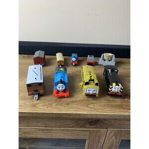 Thomas The Train Trackmaster Motorized Engines & Others For Parts or Repair READ